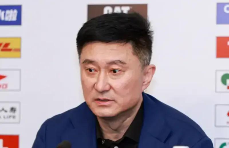 爱游戏体育官方网站-胜广厦发布会！杜锋肯定攻守直指篮球精神，奎因点出进攻发挥！